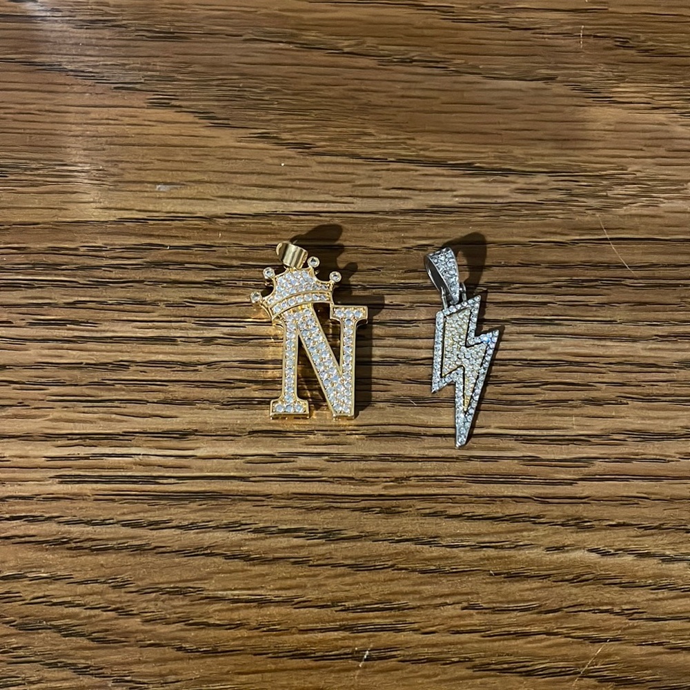 chain/ necklace pendants